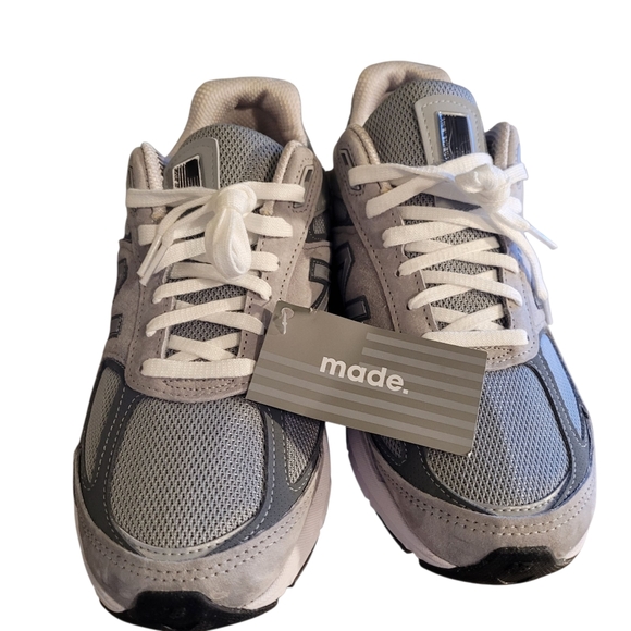 New Balance 990GL5 4E running/walking shoe 9 Wide.         S69 - Picture 1 of 9